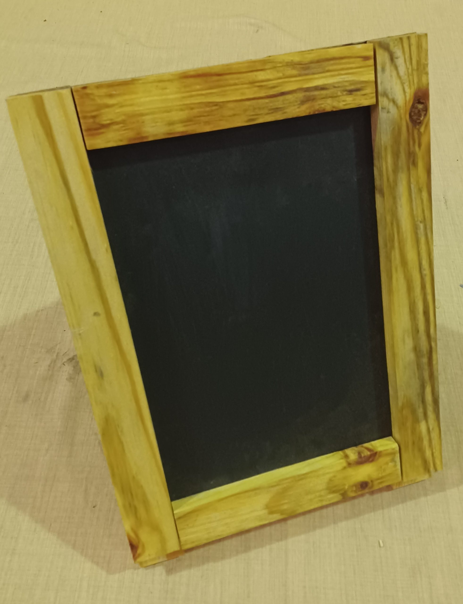 "Blackboard" L